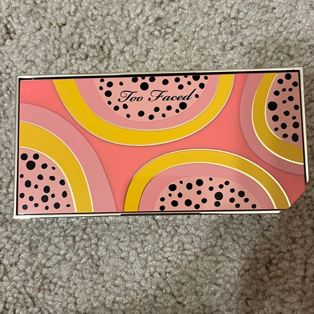 Too Faced Papaya Pop Eye Shadow